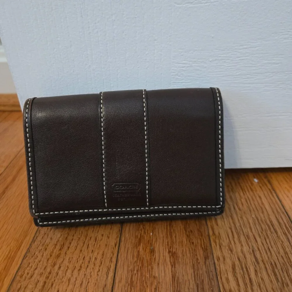Coach Brown Wallet with keyring